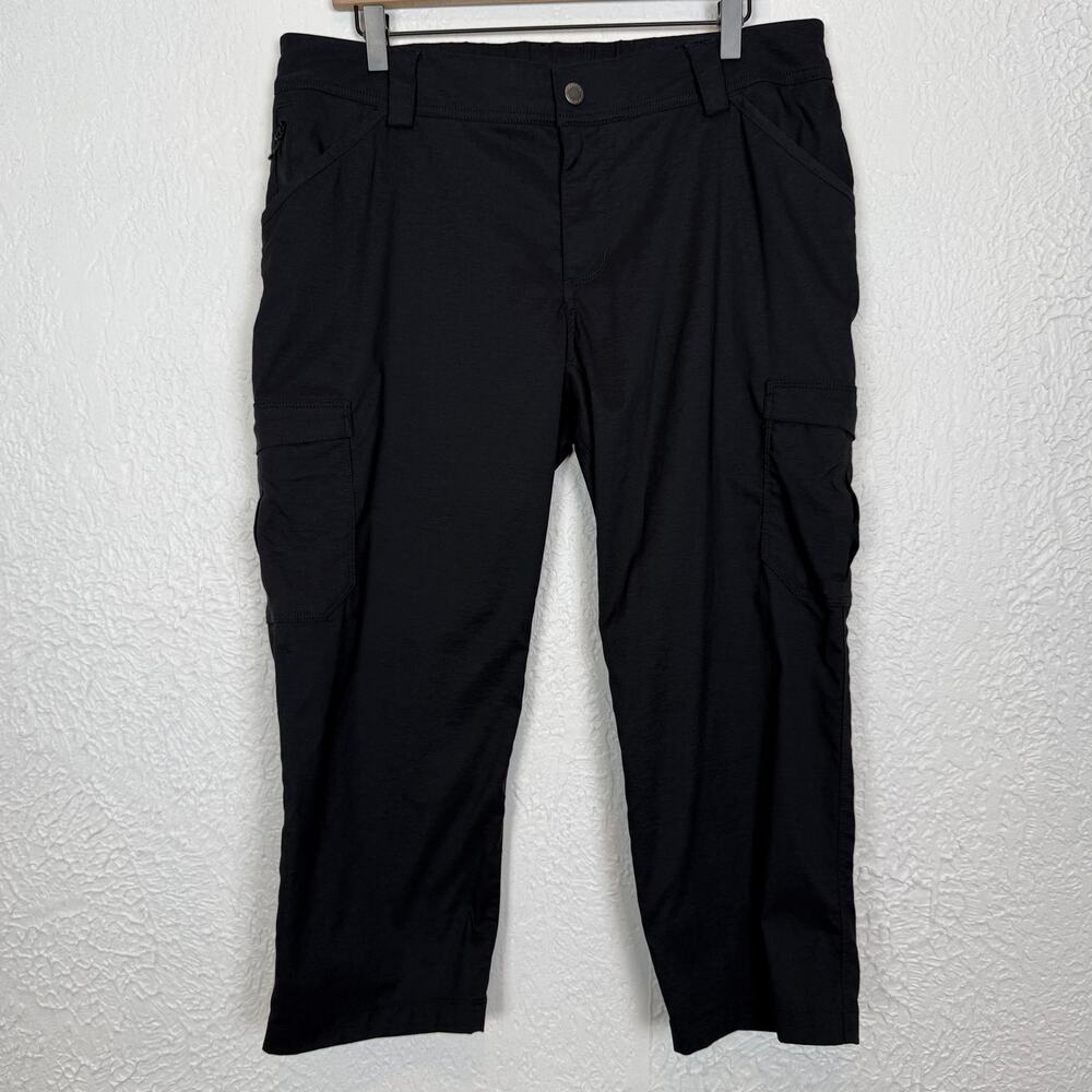 Duluth Trading Co Dry on the Fly Capri Pants Black Cargo Hiking Size 14